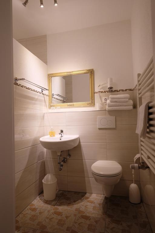 Hotel Gruener Kranz Rendsburg Rum bild
